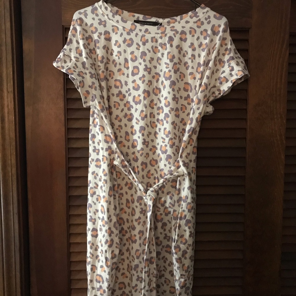 Leopard print tie front knit dress